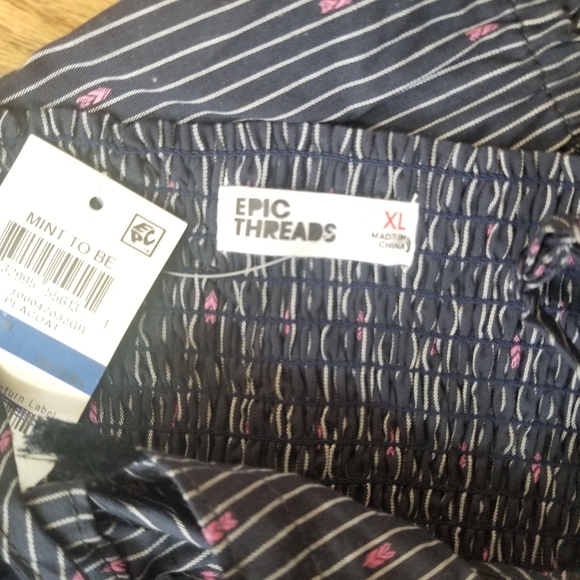 Epic Threads
Big Girls Tassel-Trim Cold Shoulder - Picture 7 of 8